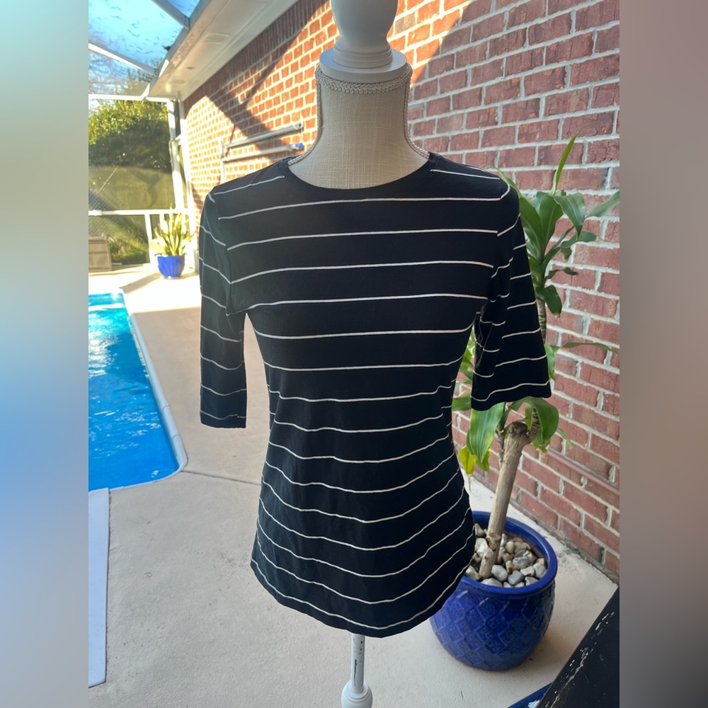 Who What Wear Half Sleeve Black and White Striped Top